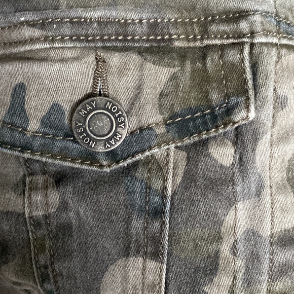 Camo Jean jacket. - Picture 2 of 5